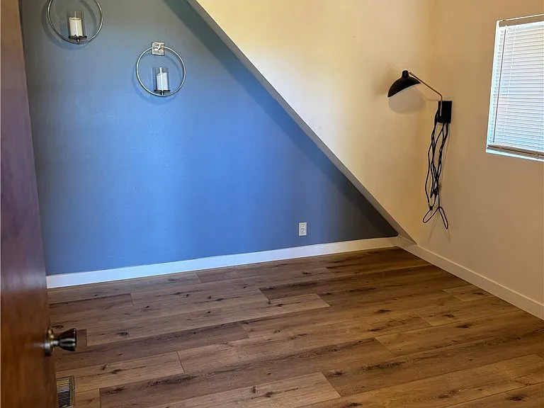 956 Teakwood Dr — Photo 17