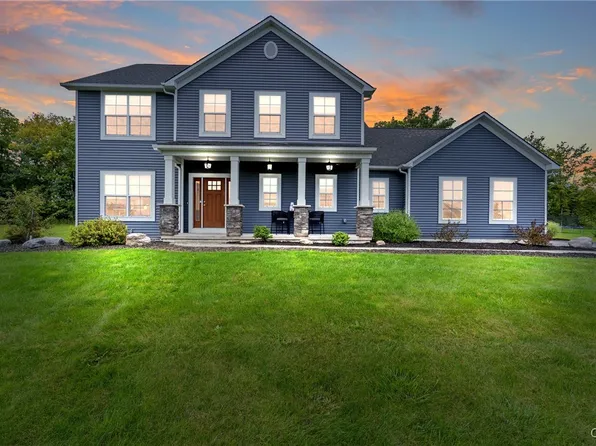 4044 Killarney Ln, Manlius, NY 13104