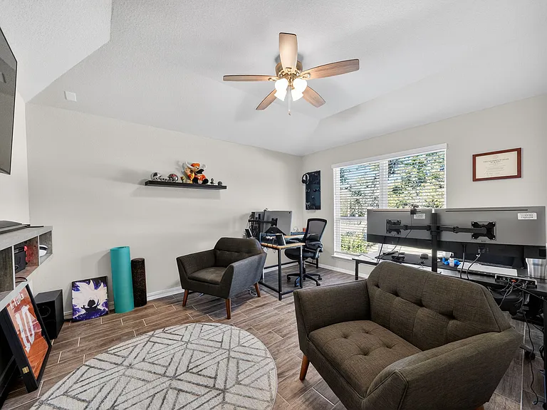 20703 Ridgeview Rd — Photo 31