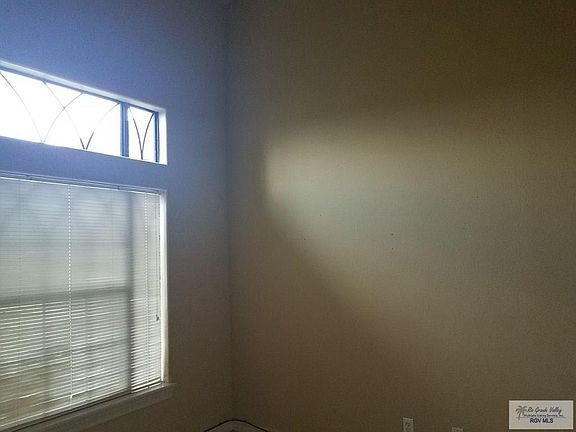 3rd image of 7565 Ironwood Ave