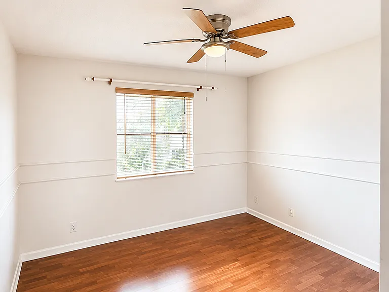 1319 Croton Ct — Photo 18
