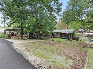 333 Crane Cove Dr, Sunrise Beach, MO 65079
