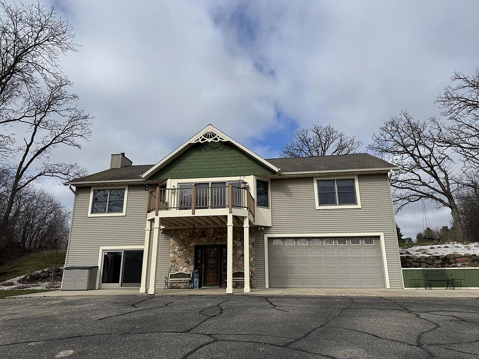 1st image of W360S10139 Markham ROAD