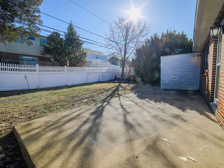 213 Heatherwood Rd — Photo 43