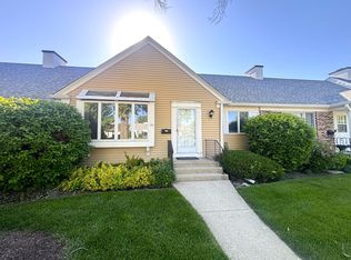 79 Garden Dr, Montgomery, IL 60538