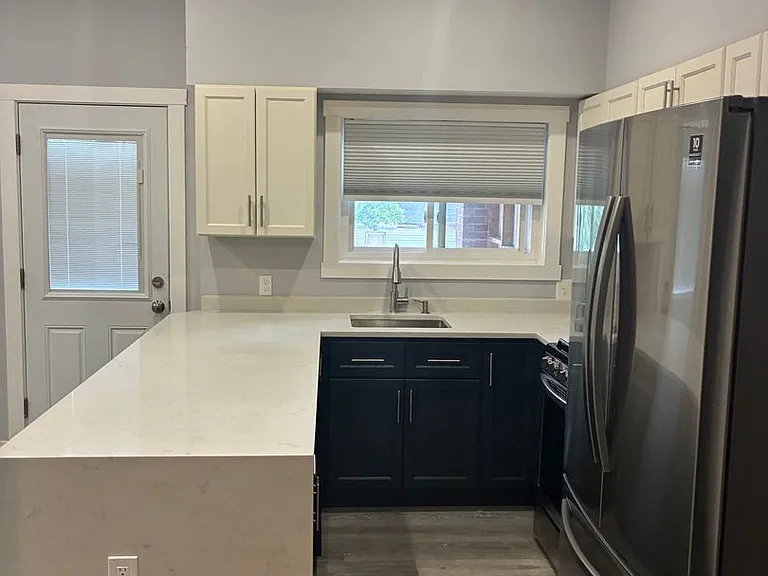 316 Freeport Rd — Photo 2
