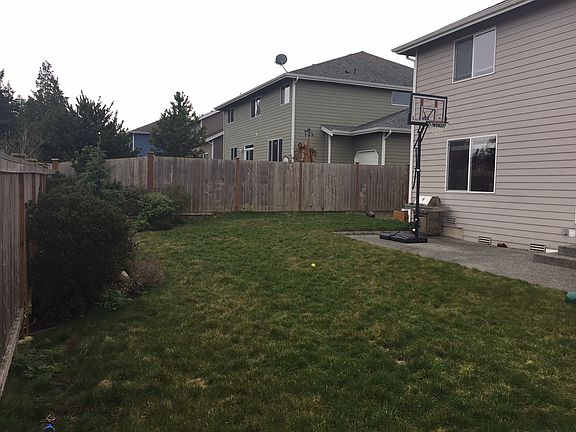 2nd image of 924 NW Scenic Vista St