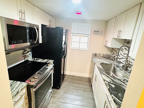 5th image of 4611 W North B St APT 228
