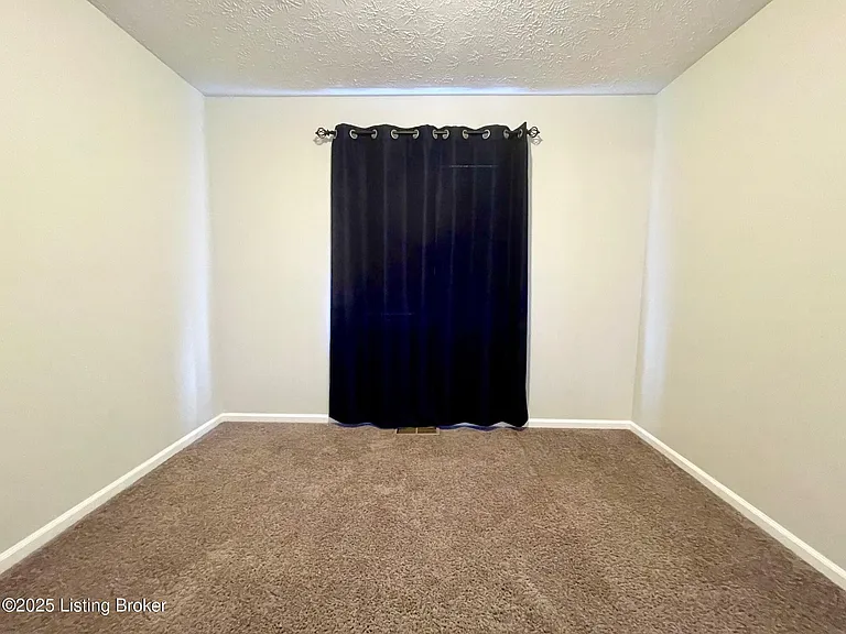 4800 Libby Ln — Photo 7