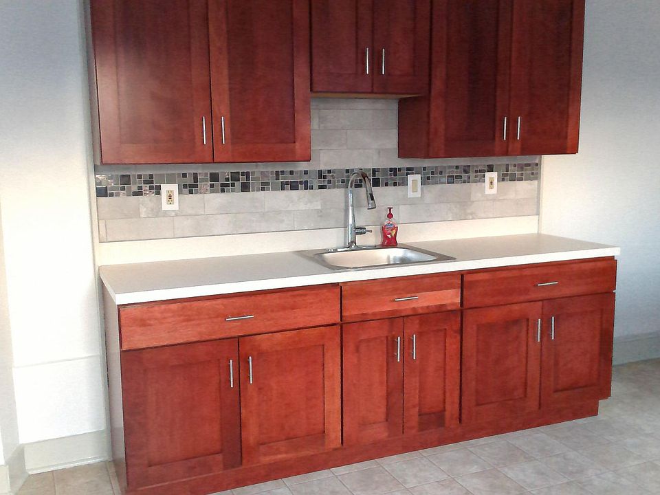 New Kitchen Cabinets with Beautiful Backsplash