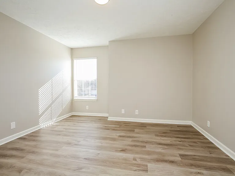 1111 Nahanee Ct — Photo 12