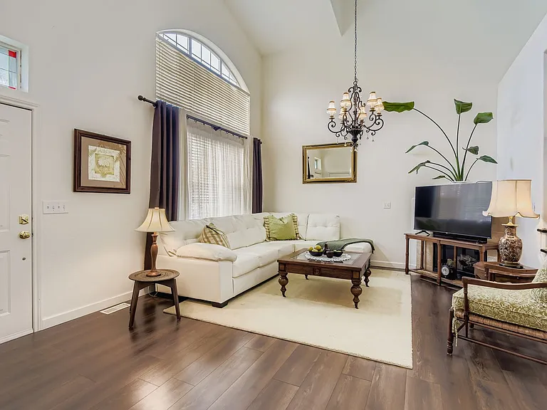 18182 E Colgate Pl — Photo 3