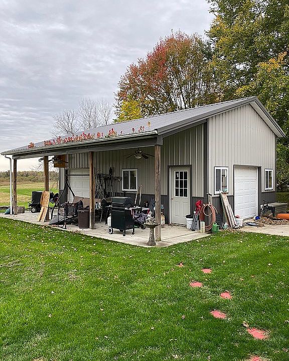 2nd image of 4268 Beach Ridge Rd
