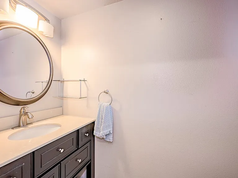 12200 Crest Ave — Photo 10