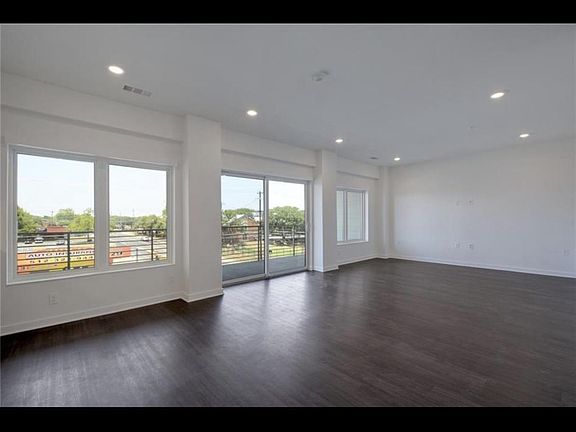 4th image of 4361 S Congress Ave Unit 405