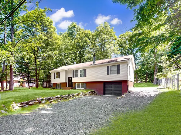 102 Forest Rd, Dingmans Ferry, PA 18328