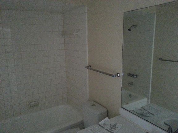 2nd image of 634 SE Degan Dr