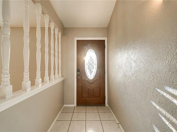 5th image of 6824 Curry Dr