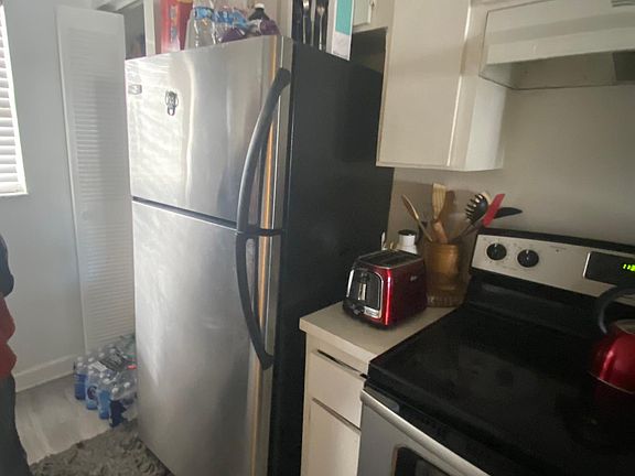 5th image of 911 NE 209th Ter #202-27