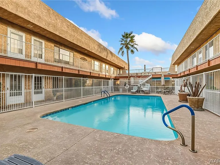454 Riverfront Dr #105-1 — Photo 3