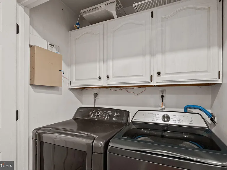 6506 Bellamine Ct — Photo 45