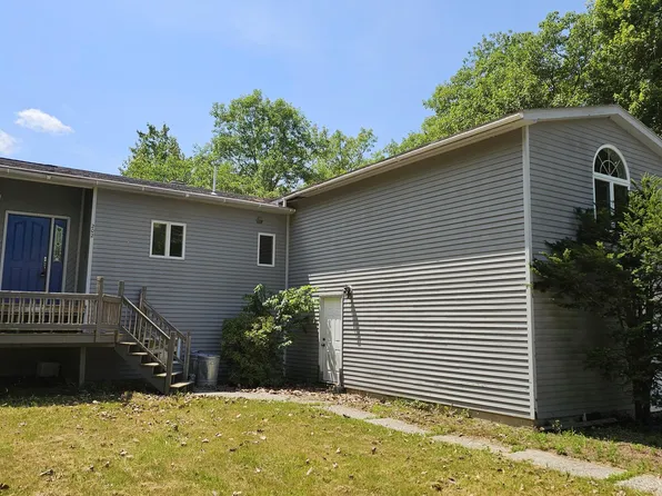 202 Stream Road, Winterport, ME 04496