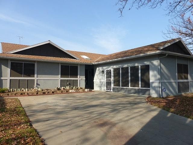 1st image of 411 Sherwood Dr