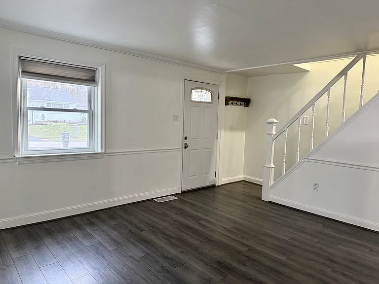 346 W Church Rd — Photo 6