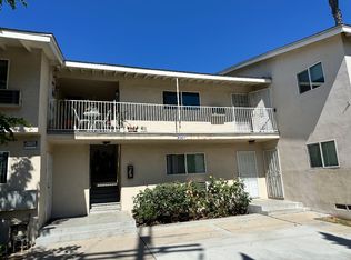 8307 Zelzah Ave #2, Northridge, CA 91325