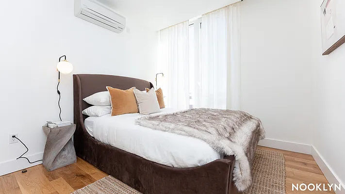 Rented by Unique Developers | media 33