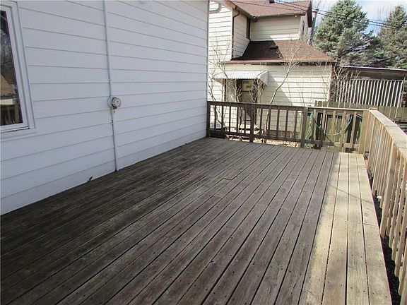 3rd image of 513 E Robinson St