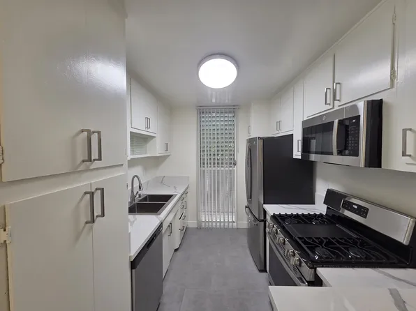 135 N Clark Dr APT 4, Los Angeles, CA 90048