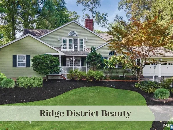 10 N Hillside Pl, Ridgewood, NJ 07450