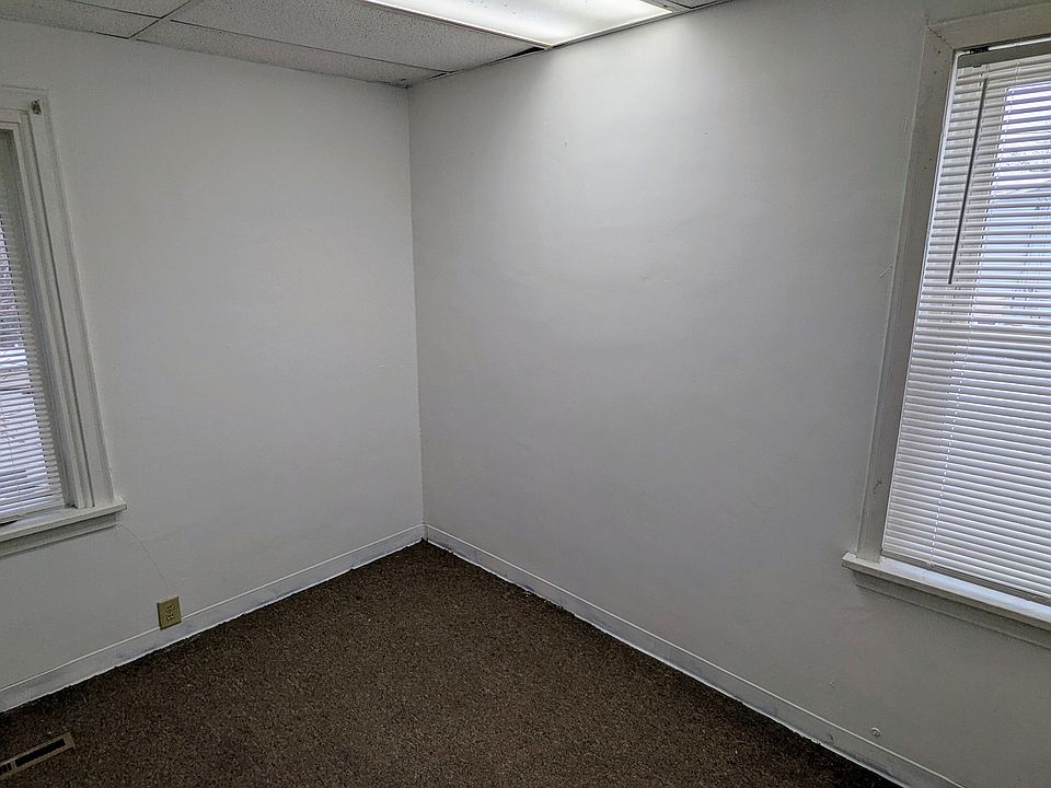 Building Photo 4