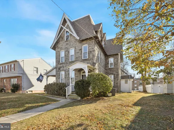 222 Henderson Ave Floor 3, Ridley Park, PA 19078