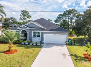492 SE Seahouse Dr, Pt Saint Lucie, FL 34953