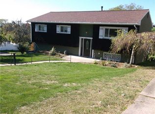 661 Woodland Rd, Canonsburg, PA 15317