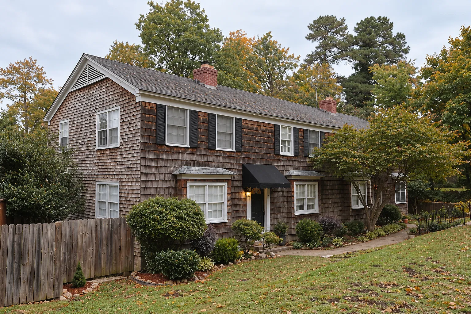 813 Beechwood St — Photo 1