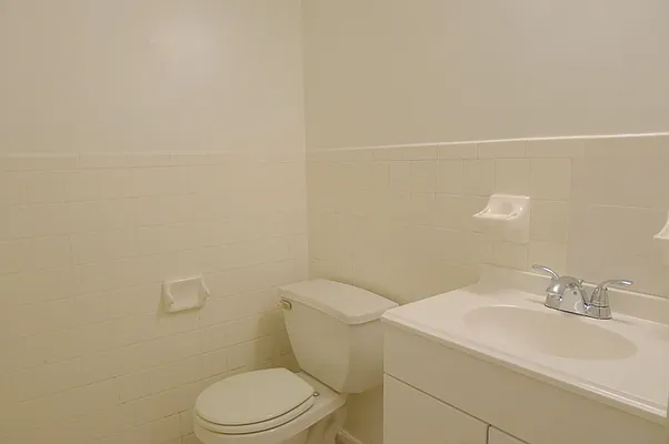 Rented by Compass | media 21