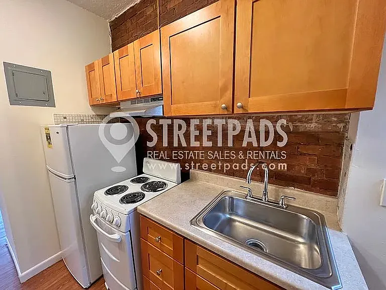 50 S Huntington Ave #11 — Photo 10