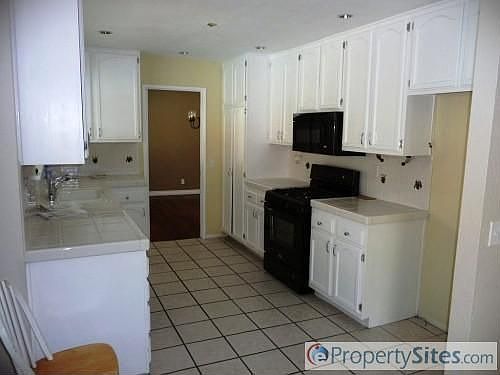 5th image of 27941 Beechnut Cir