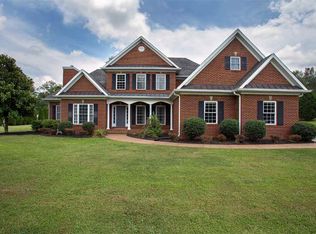 182 Windmere Dr, Bowling Green, KY 42103