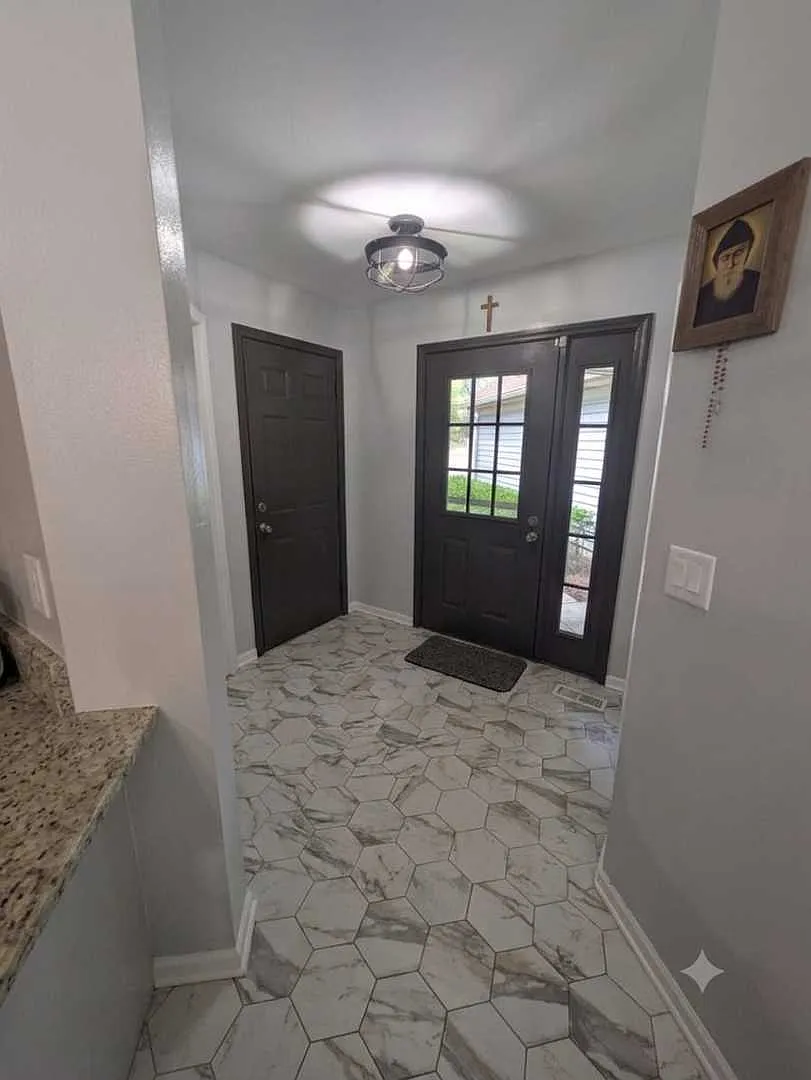 2 bed, 1.5 bath, 1300 sqft, $2,250 — Photo 4