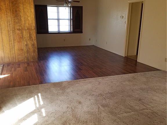 3rd image of 3802 Wisteria Way