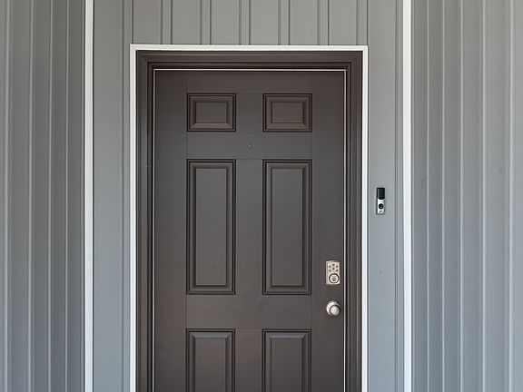 3rd image of 932 Lovebird Ct