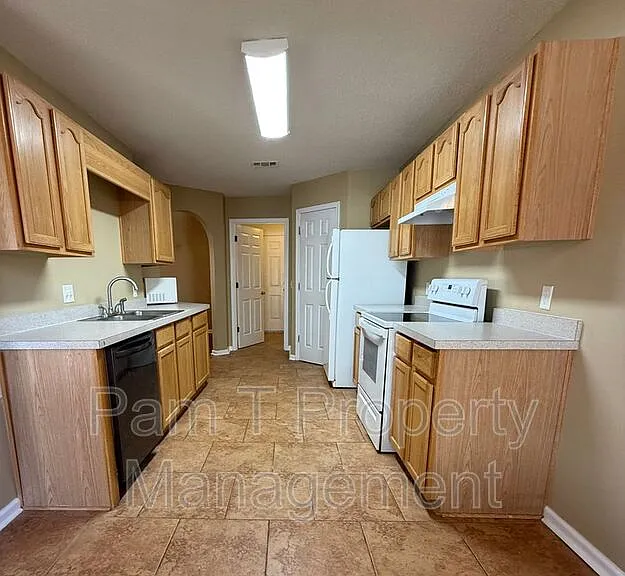 257 Shady Oak Cir — Photo 6