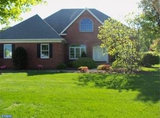 442 Creekside Dr, Downingtown, PA 19335