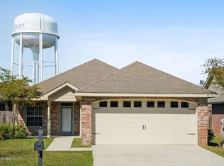 14128 Waterford Cir, Gulfport, MS 39503