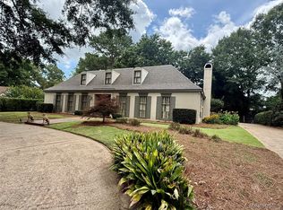 33 Creek Ct, Montgomery, AL 36117