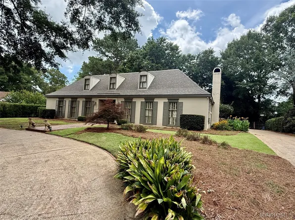 33 Creek Ct, Montgomery, AL 36117
